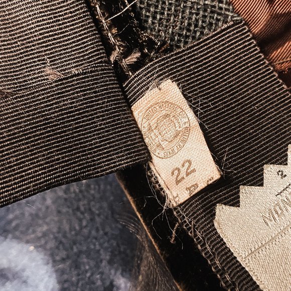 Lord & Taylor Victorian VTG 1940s Steampunk Style Velvet Lace Net Riding Top Hat - Picture 12 of 15